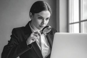 webサイトの診断は、改ざんや不正攻撃から安全性を守るために不可欠である。セキュリティの脆弱性やseo対策の不足、ユーザビリティの課題を早期発見することで、閲覧者の満足度向上とビジネス成果の最大化を実現する。gredやseoチェキなどの解析ツールを活用し、リンク切れやモバイルフレンドリーテストの結果を確認することが、安全で効果的なwebサイト運営の第一歩となる